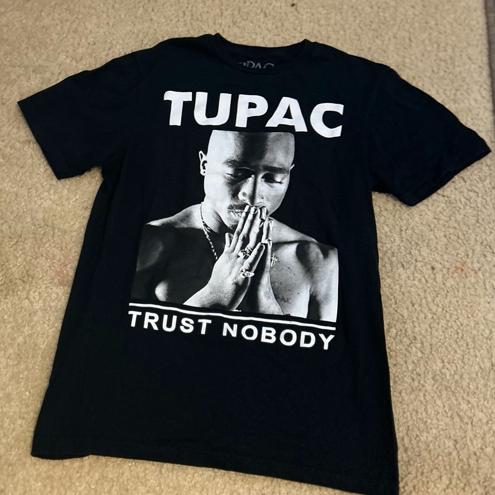 Tupac / 2pac black shirt size S,